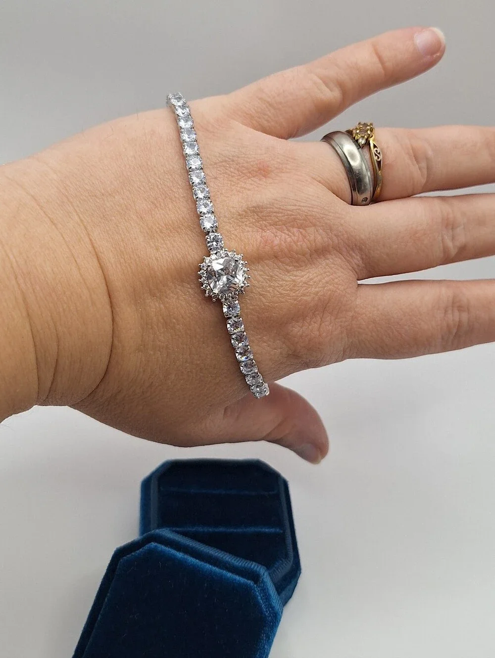 Swarovski NWT Clear Crystal Halo Tennis Bolo Slider Bracelet